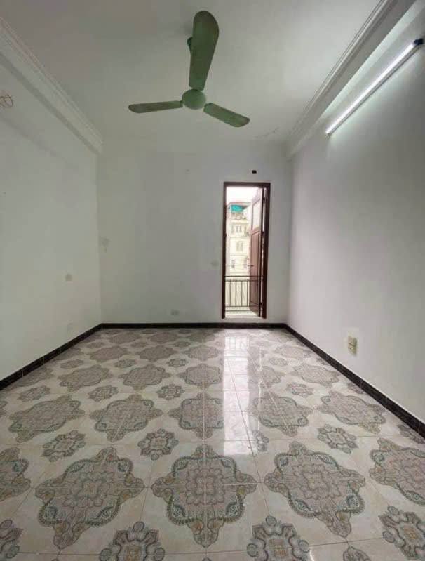 Cho thuê nhà nguyên căn ngõ 281 trương Định, 4 tầng x 34m2, 2 ngủ, 8.5 Triệu/ tháng - Ảnh 2